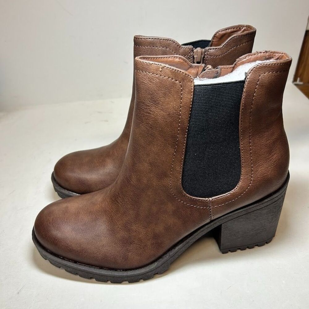 Sun Stone Womens 5.5 M Chocolate Brown Morghan Block Heel Booties NIB OT9 - Picture 2 of 5